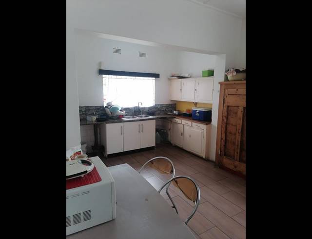 3 BEDROOM HOUSE FOR SALE IN KENSINGTON